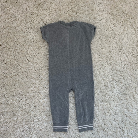 Cat and jack romper - Picture 4 of 4